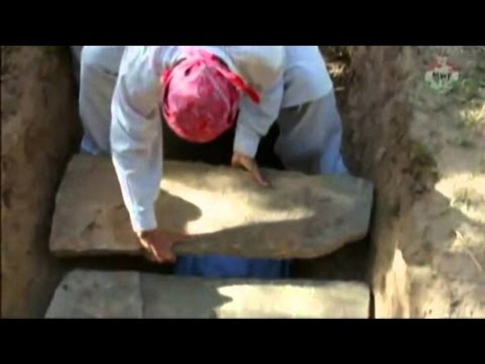 جنید جمشید کی قبر کو دوبارہ کھولا گیا دیکھیں خدا کا کرشمہ ہوگیا -