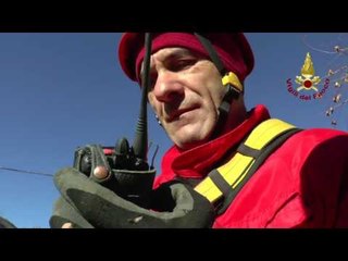 Castelsantangelo - Terremoto. Copertura tetto (27.12.16)