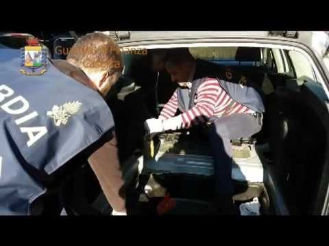 Marcianise (CE) - La GdF sequestra 5 chili di eroina purissima (24.12.16)