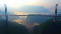Il ponte più alto del mondo si trova in Cina