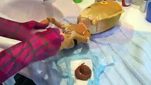 PINK SPIDERGIRL BABYS POO Superheroes in Real Life Funny Superhero Stop Motion Videos