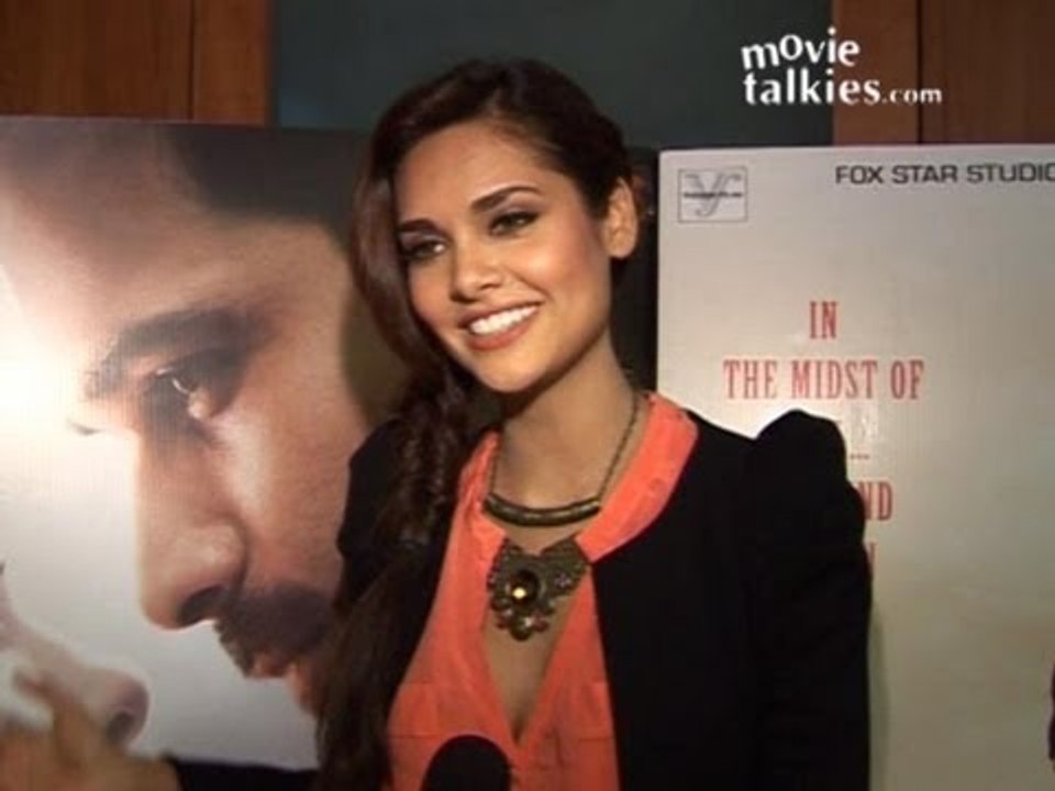 Exclusive Interview: Esha Gupta Talks About Her...