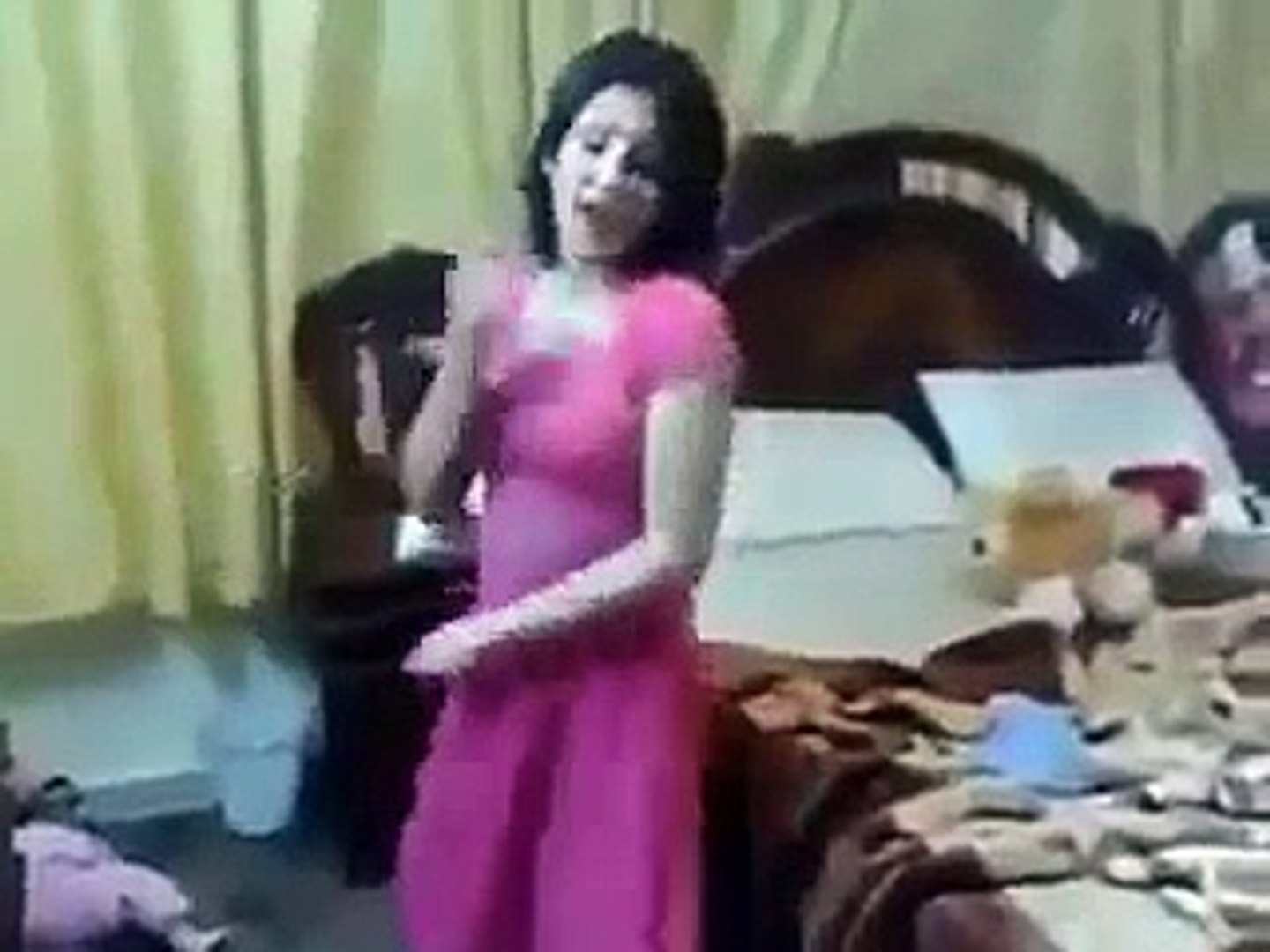 Nude mujra