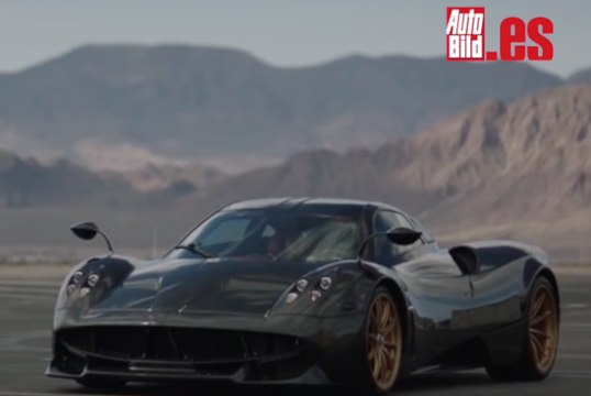 VÍDEO: Un Pagani Huayra contra un Jet en un duelo ‘western’