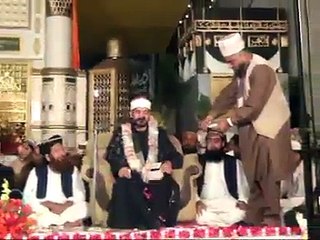 Yılbaşında dansöz oynatmak haram