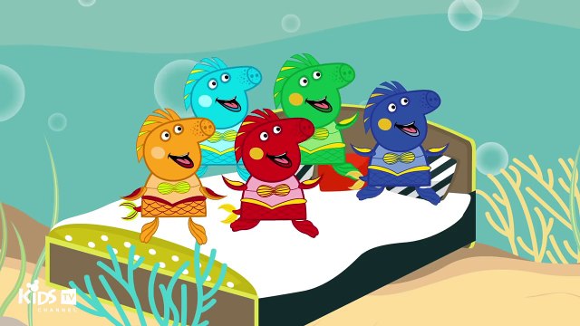 Finding Dory Peppa Pig, Five Little Peppa Pig Finding Dory Jumping on the Bed, Nursery Rhymes Lyrics