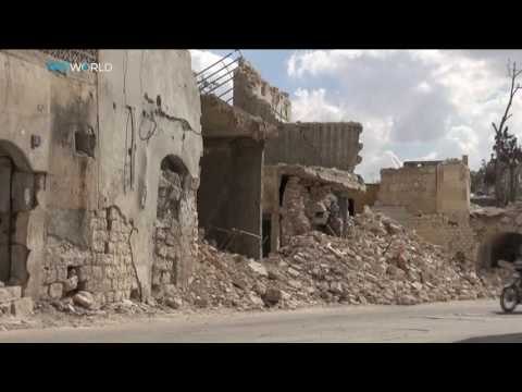 Humanitarian aid trickles into Syria from the Cilvegozu border crossing