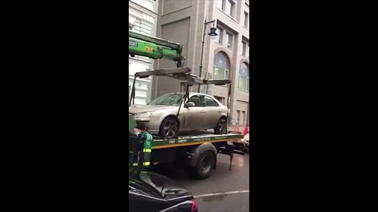La fourrière abîme une voiture en tentant de l'emmener !
