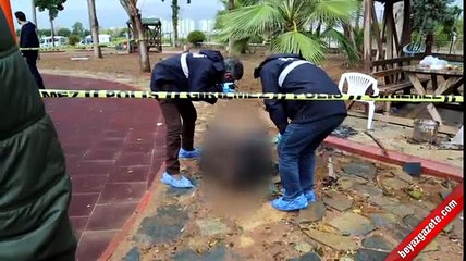 Parkta erkek cesedi bulundu