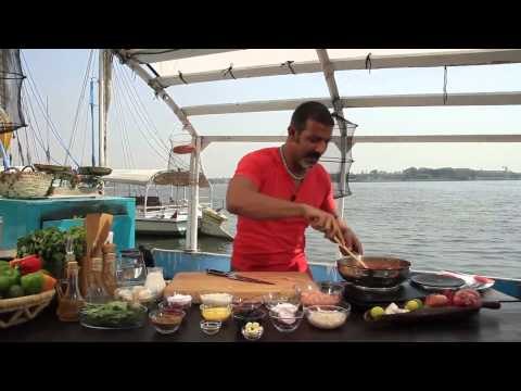 طاجن جمبرى بالخضار و الفلفل الألوان - سلطة جرجير | شبكة وصنارة حلقة كاملة