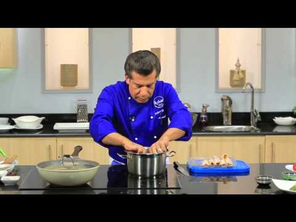 كاليمارى محشى بخلطة الأرز - سلطة سبانخ واسبراجو...