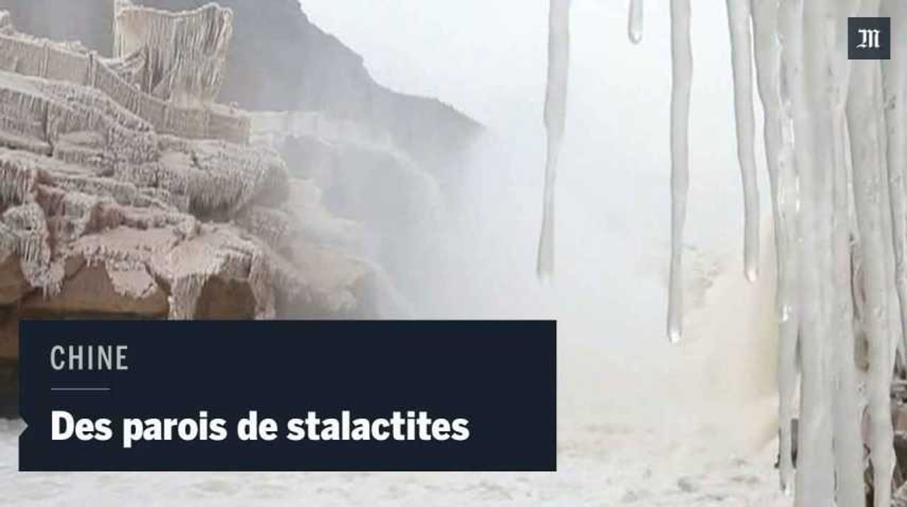 En Chine, des parois de stalactites de forment autour d’une cascade