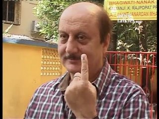 Download Video: Anupam Kher, Shakti Kapoor and Kailash Kher vote for their Canditates