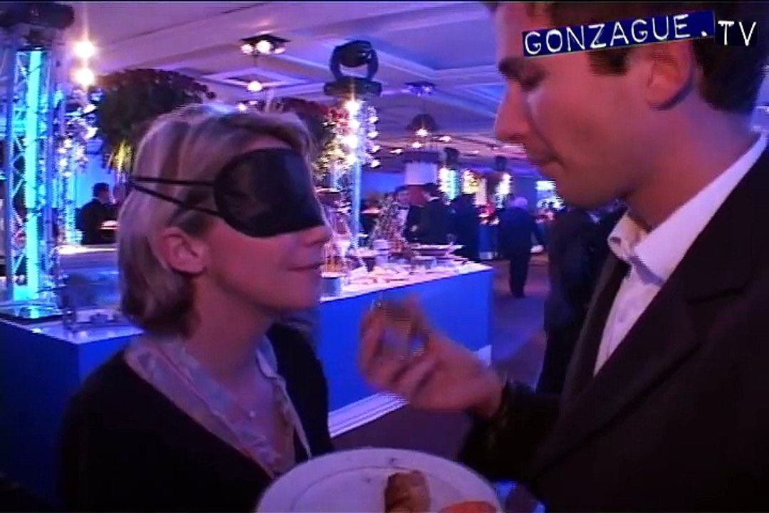 DEFI embrasser une star sur la bouche (gonzague)