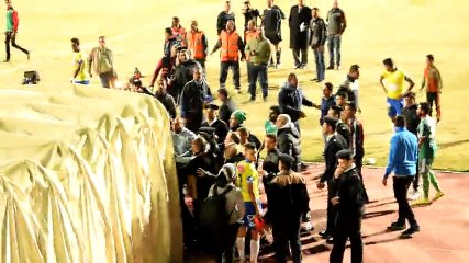الجزء الثانى.. اشتباكات بين لاعبى الإسماعيلى والاتحاد السكندرى