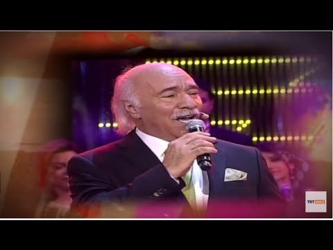 Konuğumuz: Mehmet Özbek - Üç Avaz - TRT Avaz