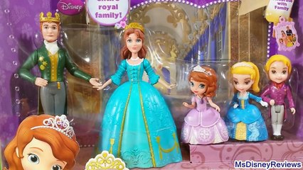 DISNEY Princess Sofia the first Royal Family Gift Set