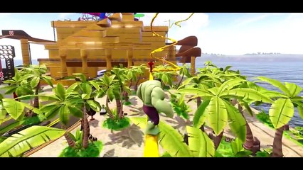 Весёлые Халка с его ЗЕЛЕНЫЙ Маккуин Автомобили цвета играет с Iron Man + Колеса на автобусе 1