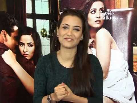 Tia Bajpai: 'MANOJ BAJPAI taught me to be RESPONSIBLE to the FILM and CO-ACTORS too!'