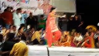Latest Sapna Dance 2016Uadti Kabuteri Deepika Punjab Live Haryanvi New Dance 2016
