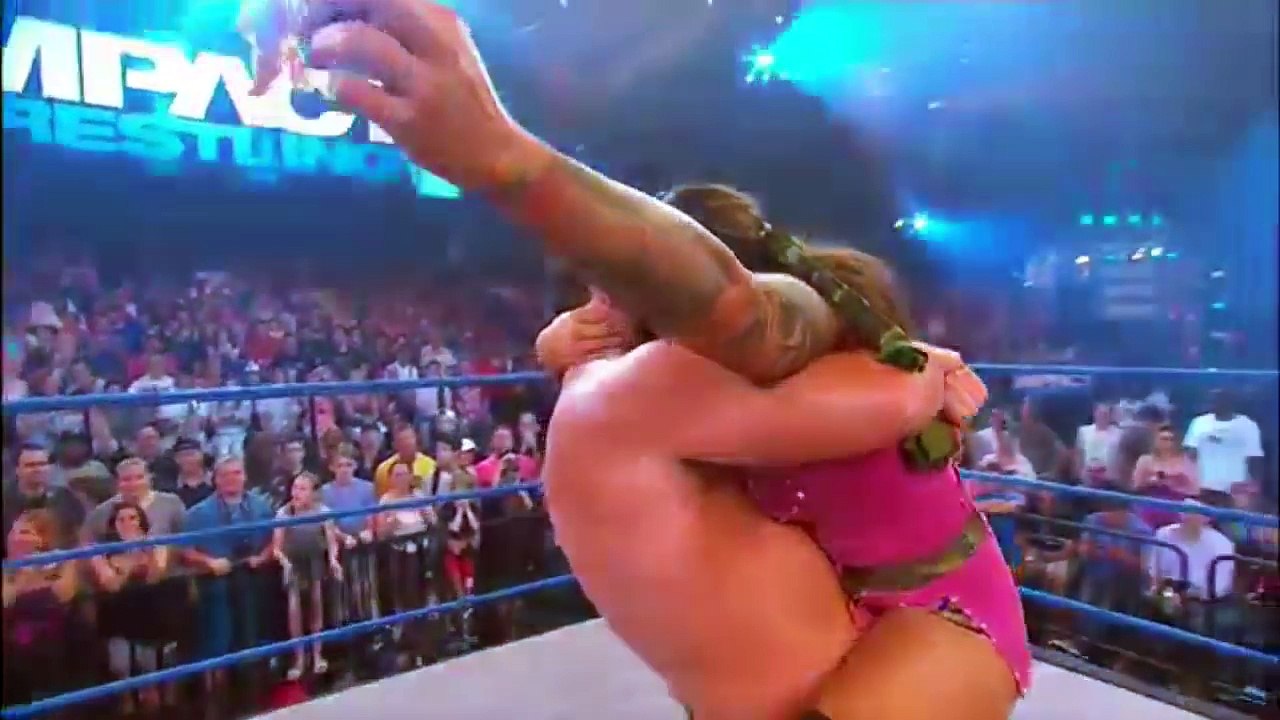 TNA Top 5 Kiss 2016