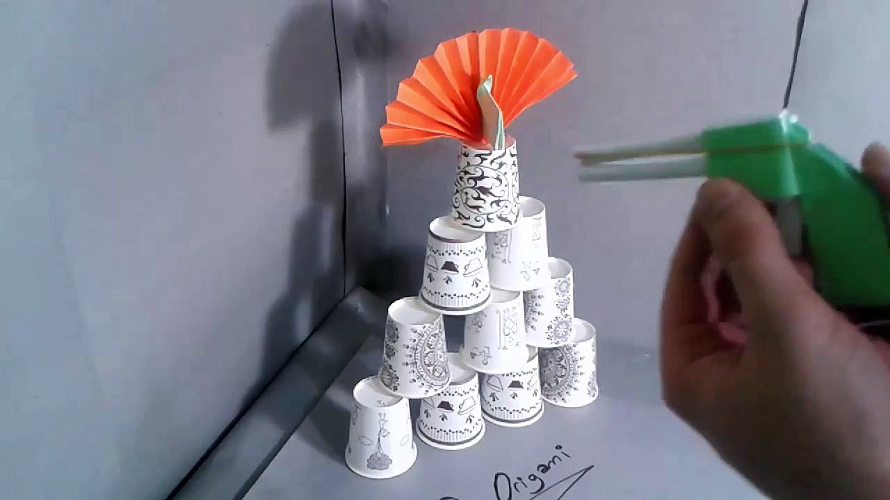 DIY- How to make a paper 'CROW GUN' That shoots paper bullets-Toy Weaponsi