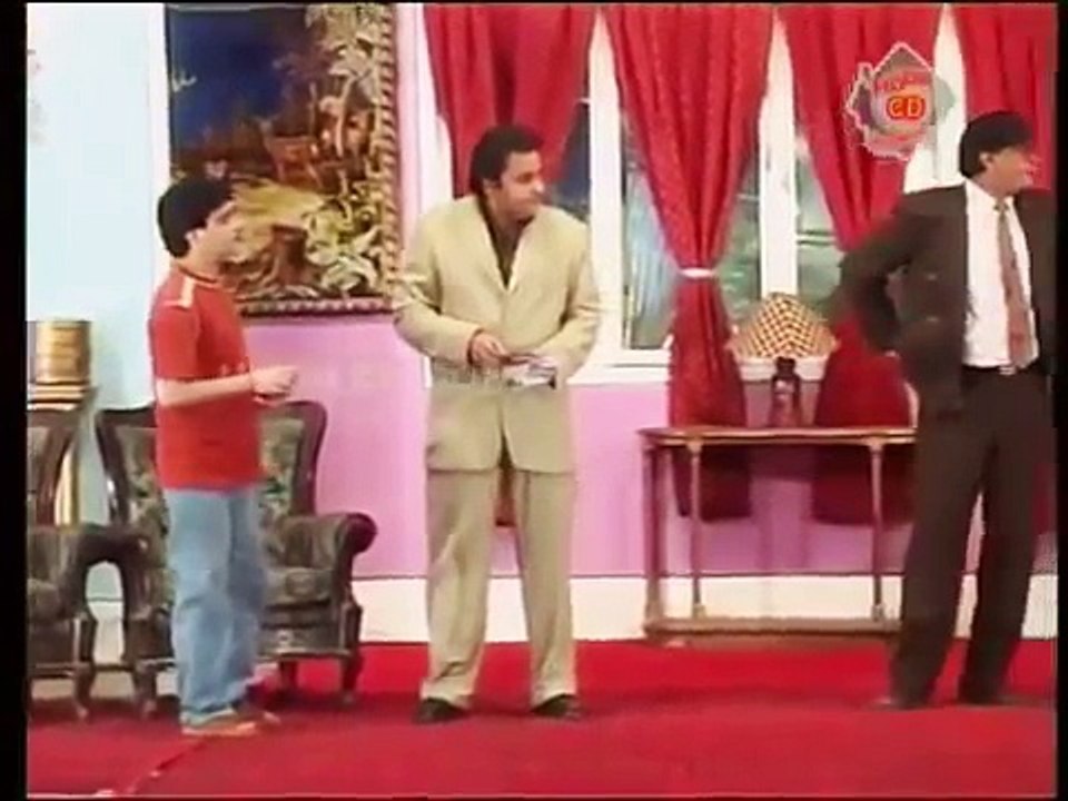 MUNNA BHAI KAROR PATI!! (FULL COMEDY) - PAKISTANI STAGE DRAMA TRAILER ~ FUNNY CLIPS #336-Be2btViD9ac