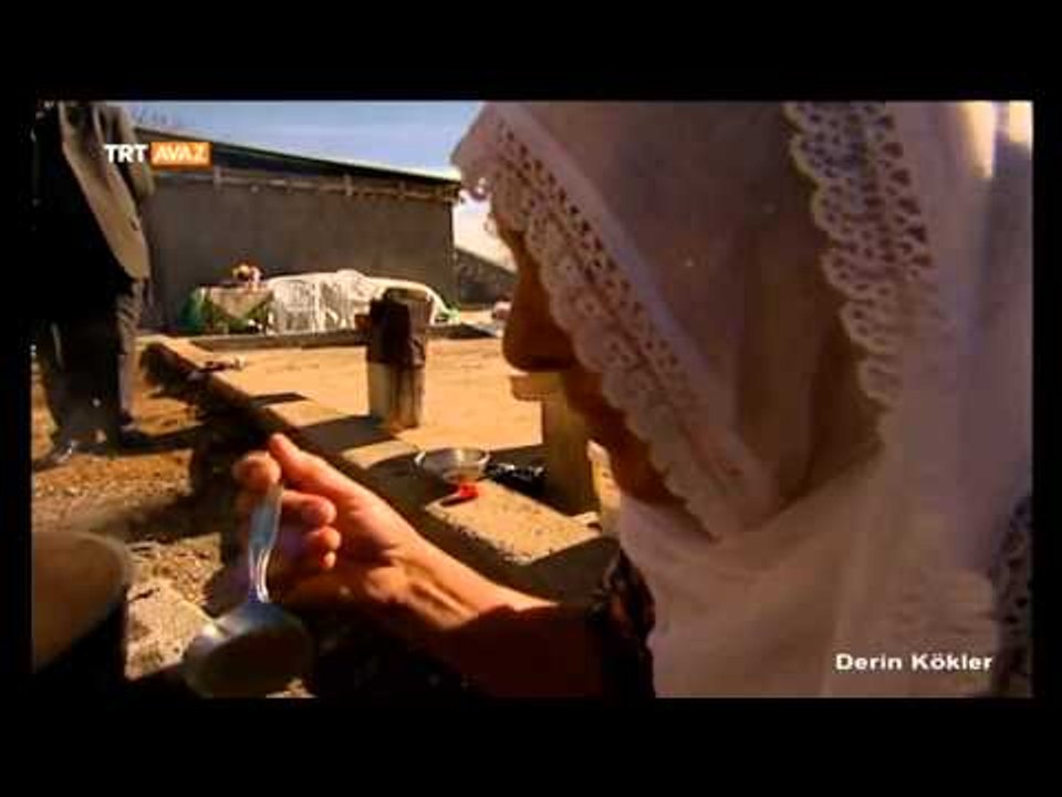 Adana'da Pestil Yapımı - Derin Kökler - TRT Avaz