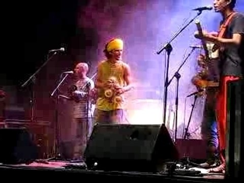 dernier concert des gnawa diffusion 12 AOUT 2007