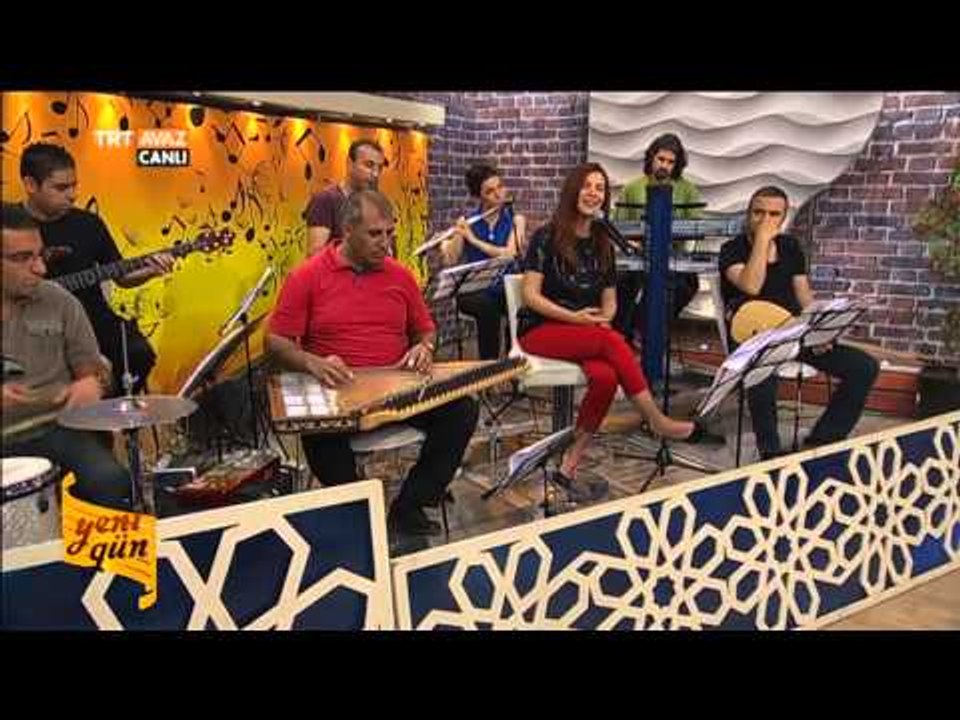 Feryal Başel Tüzün - Verdin De Mana Bir Top Gül - Yeni Gün - TRT Avaz
