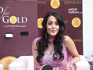 Raima Sen inaugurates Gitanjali's Gold and Diamond ATM