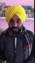 ਭਗਵੰਤ ਮਾਨ ਨੇ ਆਪਣੀ ਮਾ ਦਾ ਲਿਆ ਅਸ਼ੀਰਵਾਦ ਨਵੇ ਸਾਲ ਦੇ ਮੋਕੇ ਤੇ