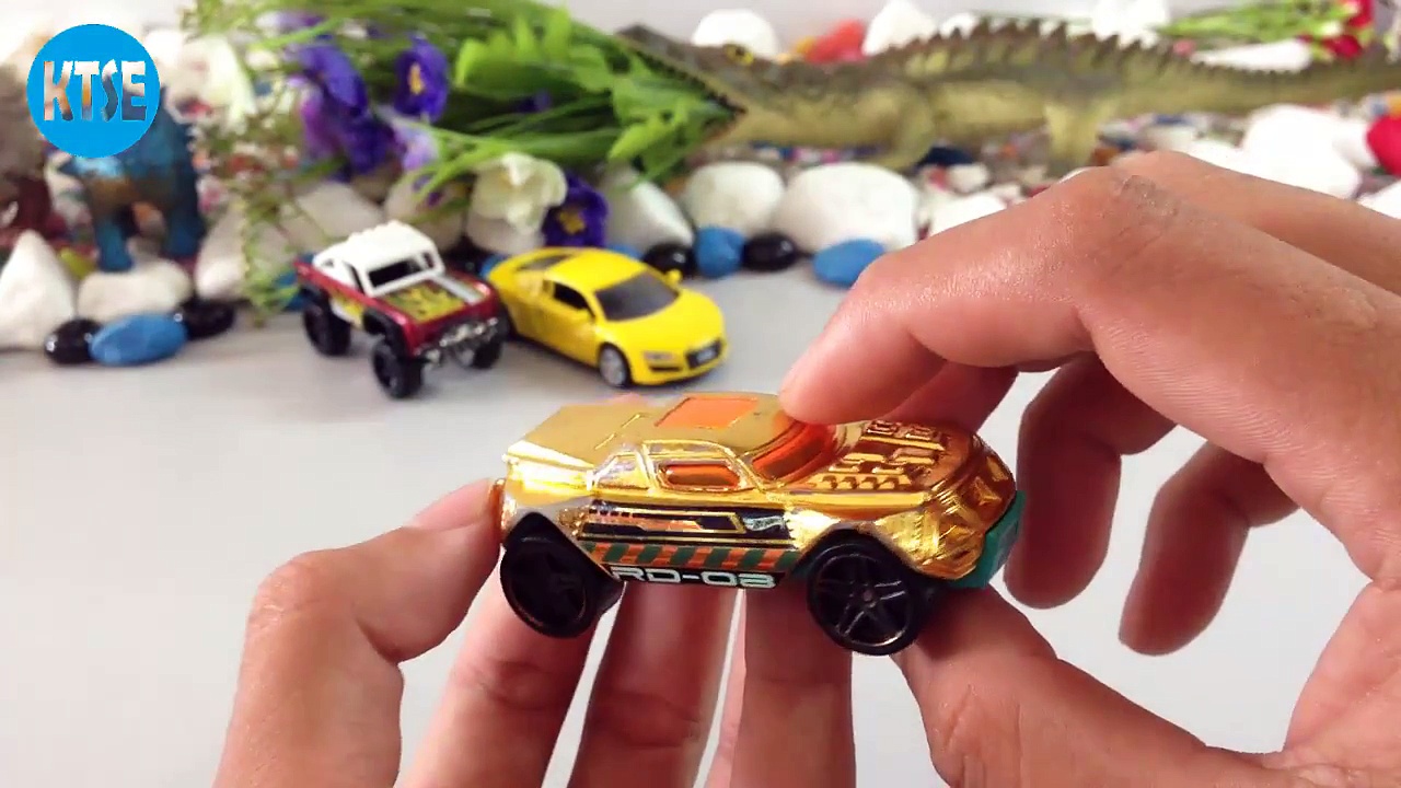 Die-Cast Car | Hot Wheels Toy Car | Custom Ford Bronco | 5 Gift Set Toy Cars | RD-08