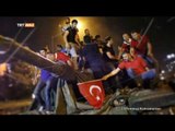 Askerler Arabalara ve Yayalara Vurmaya Başladılar - 15 Temmuz Kahramanları - TRT Avaz