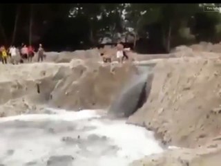 flirting with death-- dua gion voi tu than