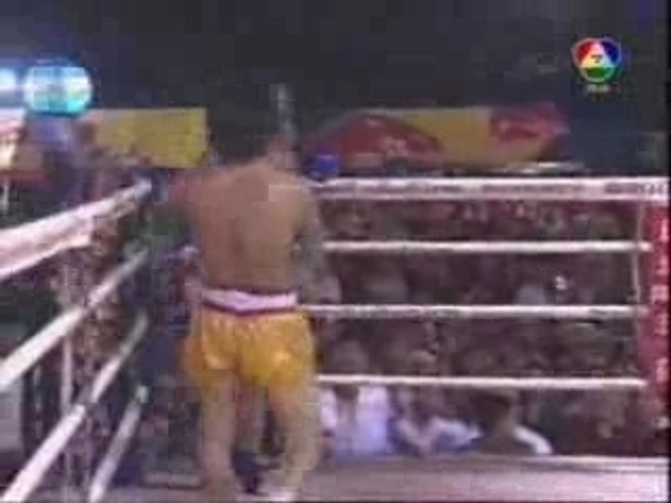 Somrak Kamsing vs Jovan Stringer