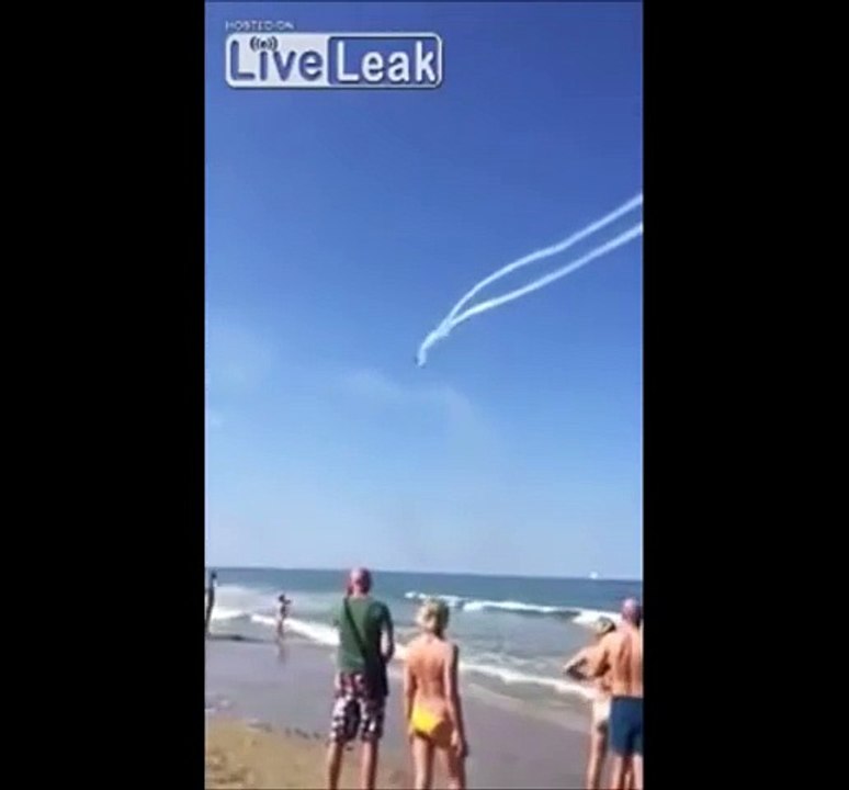 Airplanes Collides While Lading During Italian Airshow