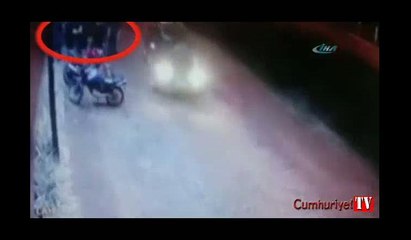 Korumaları kurşun yağmuruna tuttular