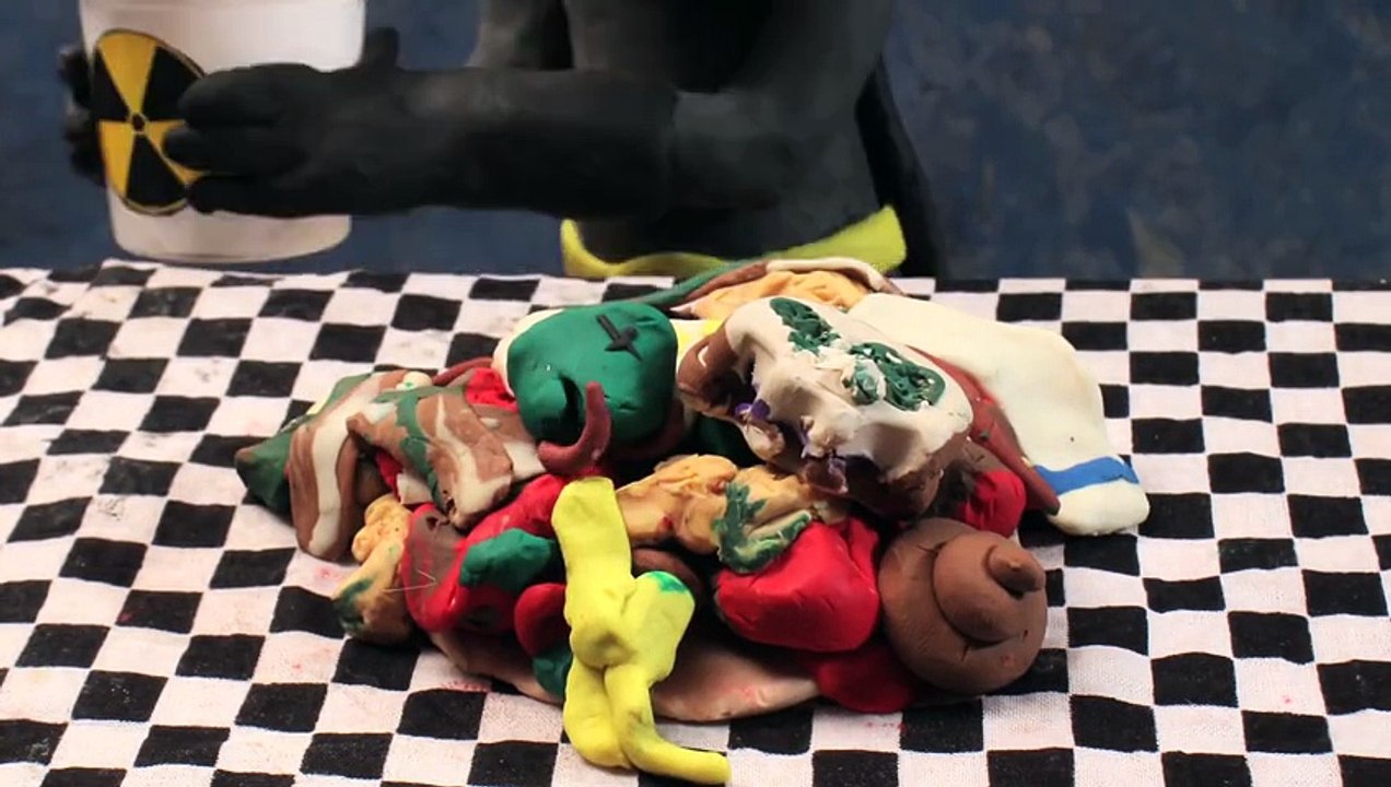 Batman Mannequin Challenge | BATMAN vs BATWOMAN | Real Life Superhero Stop Motion Moes