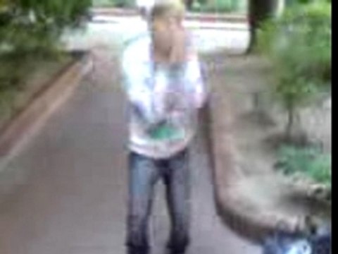 MOii 14 ANS TECKTONiiK DEBUTANT