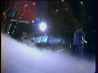 Земляне - Трава у дома