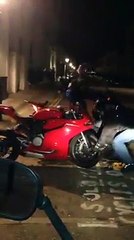 Ils se filment en train de voler une moto