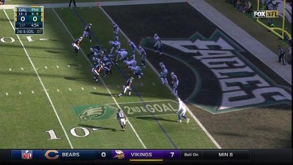 Carson Wentz avoids the sack to keep the drive alive