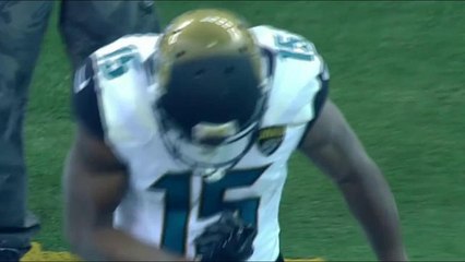 Blake Bortles hits Allen Robinson over the middle for 42 yards