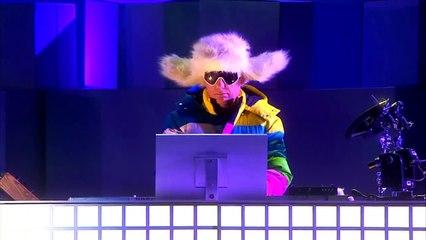 Pet Shop Boys - It Doesn't Often Snow At Christmas live O2