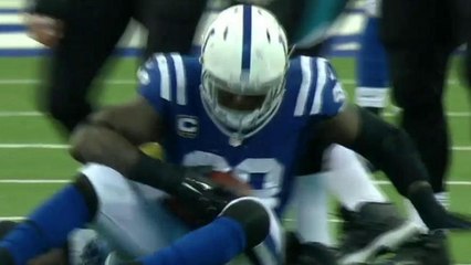 Can't-Miss Play: Robert Mathis forces and recovers the fumble