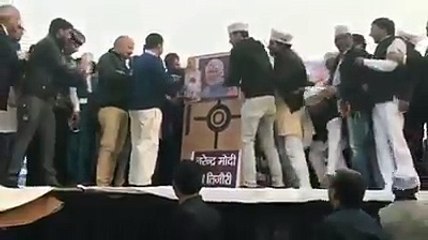 modi is corrupt only arvind kejriwal can give proof see him