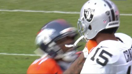Aqib Talib rips off Michael Crabtree's gold chain
