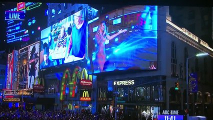 Mariah Carey NYE performance mess!