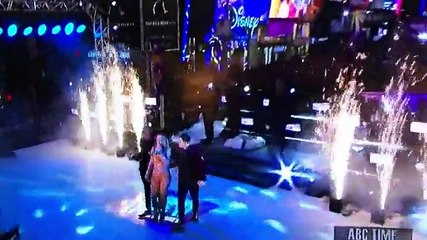 Le show compliqué de Mariah Carrey pour le nouvel an...